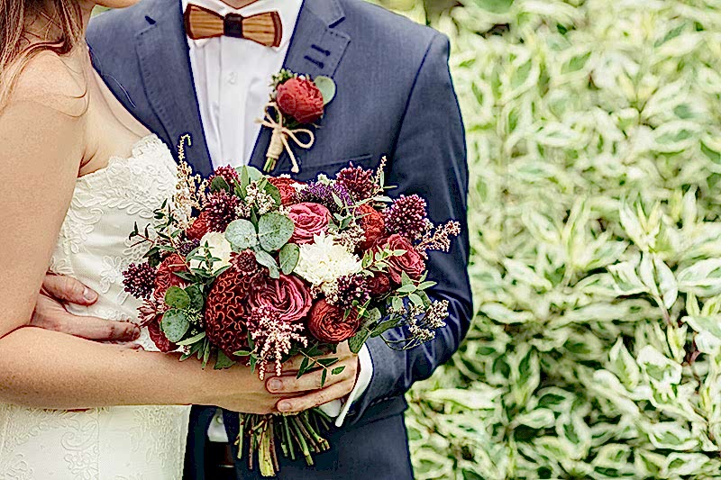 Bouquets-&-Boutonnieres