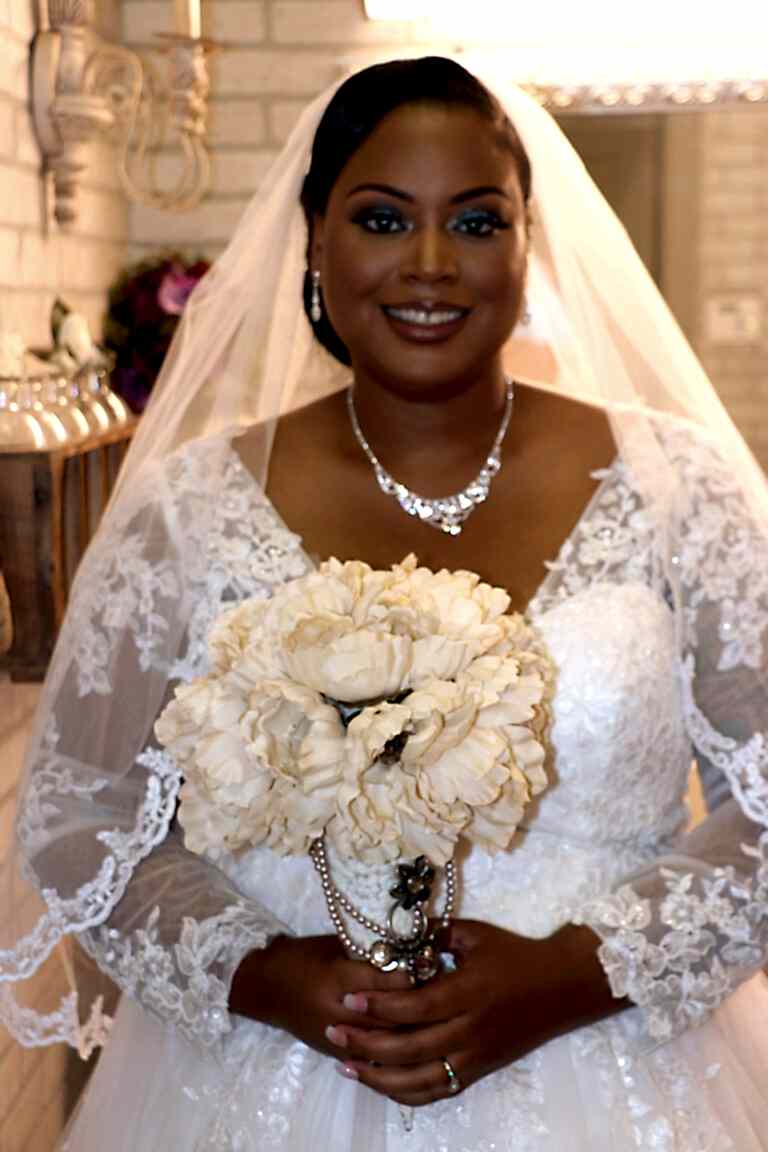 KC Weddings 2 Go is a leading wedding officiant service in the Kansas City area, specializing in personalized and convenient wedding cEdison_IMG_32_094553